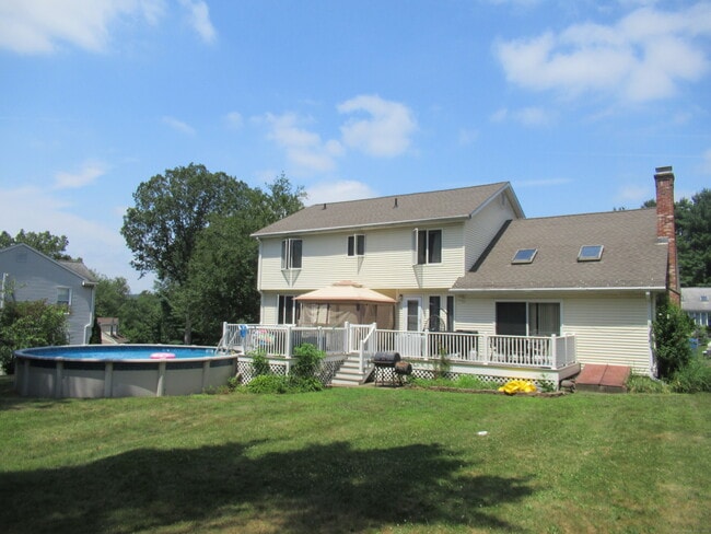 Building Photo - 208 Dino Rd