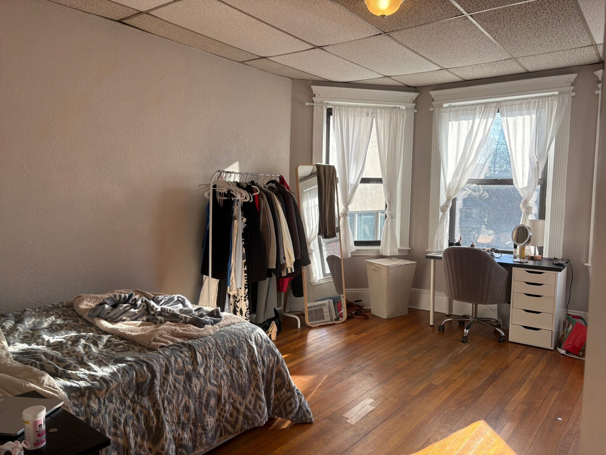 Building Photo - 1066 Commonwealth Ave