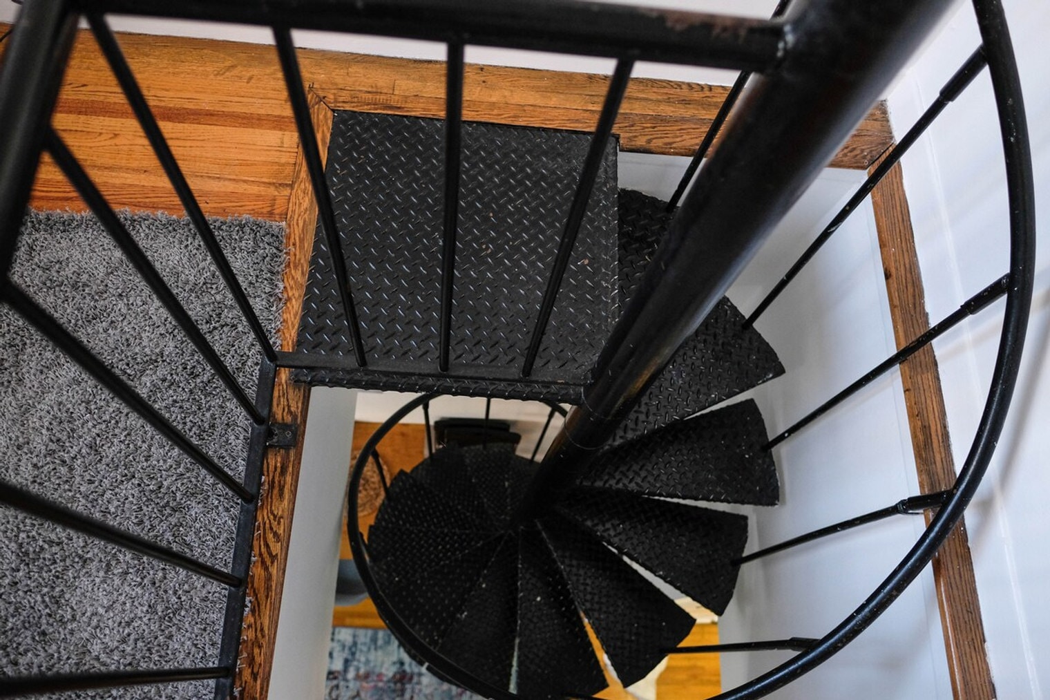 Building Photo - 328 E 74th St