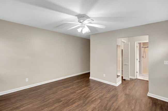 Building Photo - Charming 4-Bedroom, 2-Bath Brick Home with...