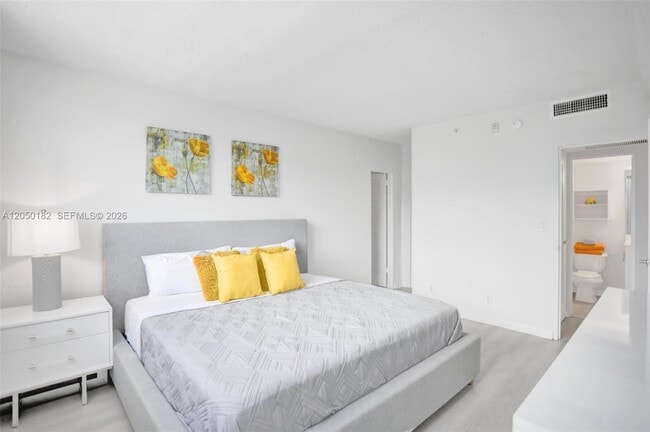 Building Photo - 3000 S Ocean Dr