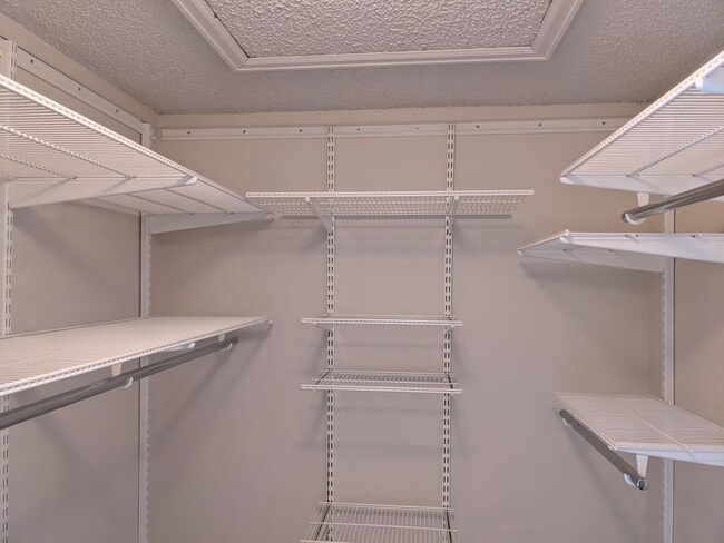 Building Photo - Stunning Golden Townhouse On Top of The World!