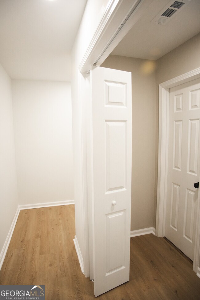 Building Photo - 3561 Misty Valley Rd