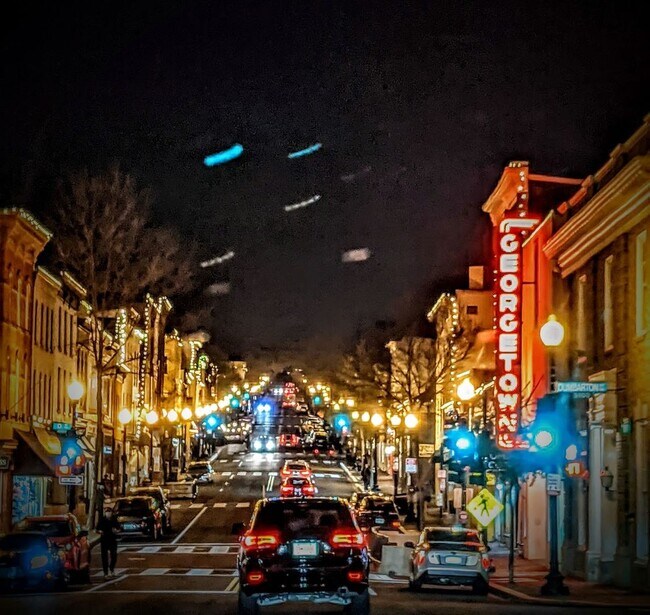 Building Photo - 3332 P St NW