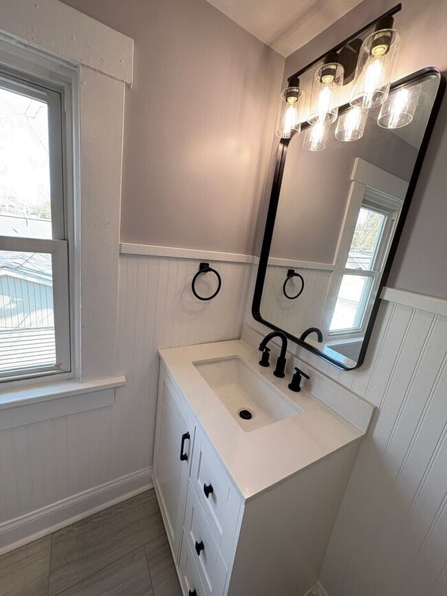 Building Photo - Charming 2 beds 1 bath in Merion Village
