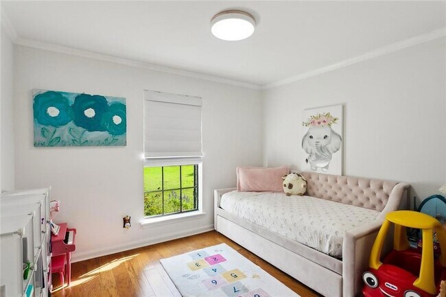 Building Photo - 773 Bocage Ln