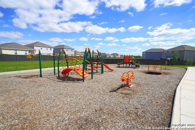 Building Photo - Charming Home Now Available in the Liberte...