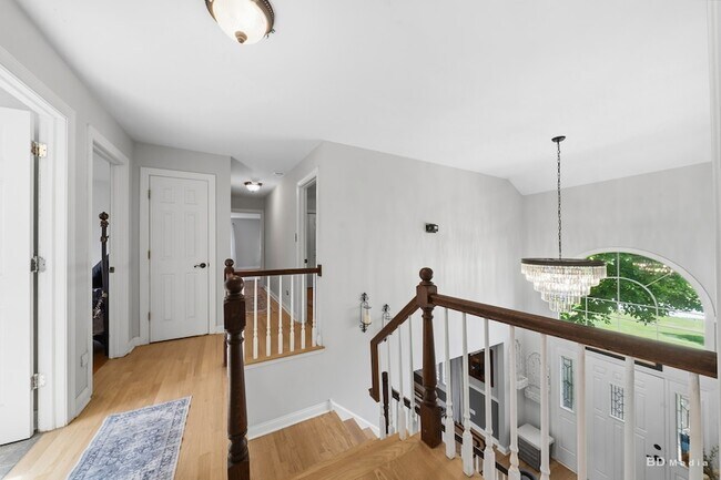 Building Photo - 13025 Silver Fox Dr