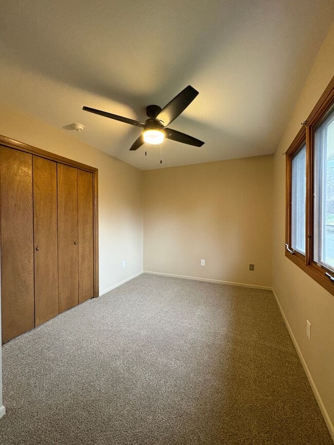 Building Photo - 3109 Forysthia Blvd - 3 bed 3 bath Home