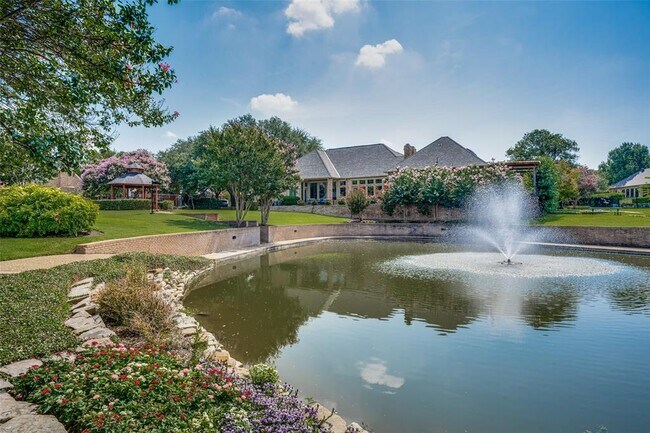 Building Photo - 5812 Richwater Dr