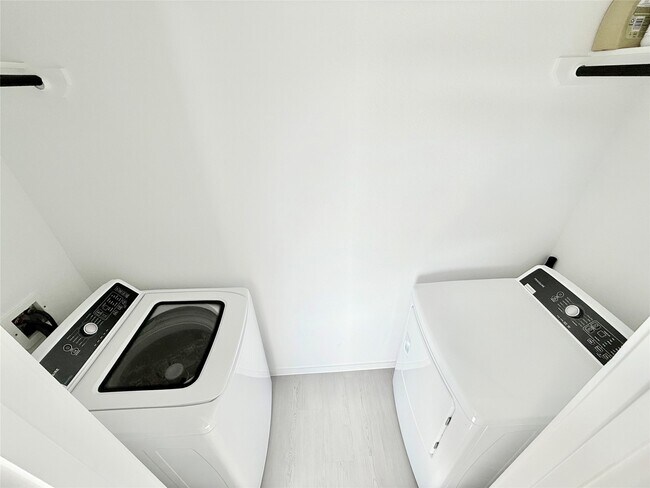 Building Photo - 21307 Bianchi Ct