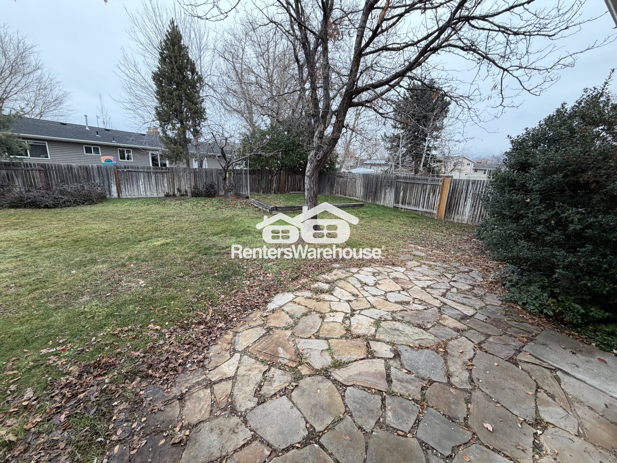 Building Photo - 575 E 10315 S