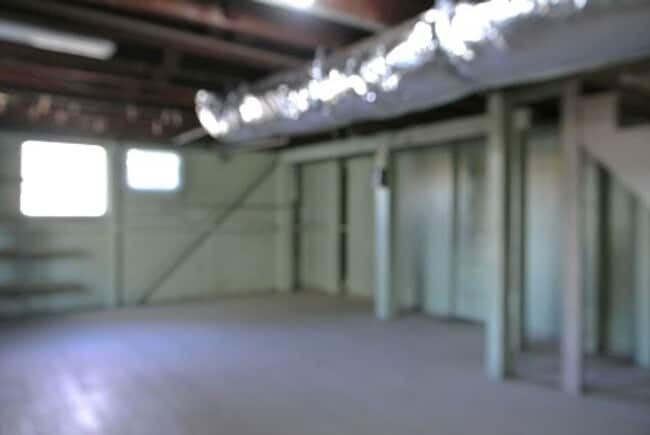 Building Photo - Charming Craftsman-Style 2BD/1BA Duplex – ...