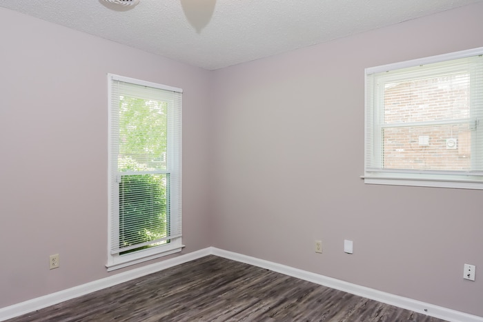 Building Photo - 353 Kroy Dr
