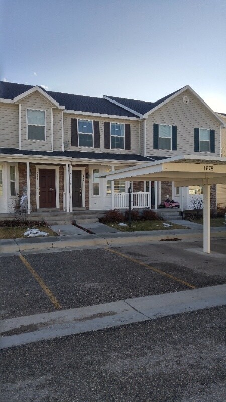 Building Photo - 1672 E 450 N