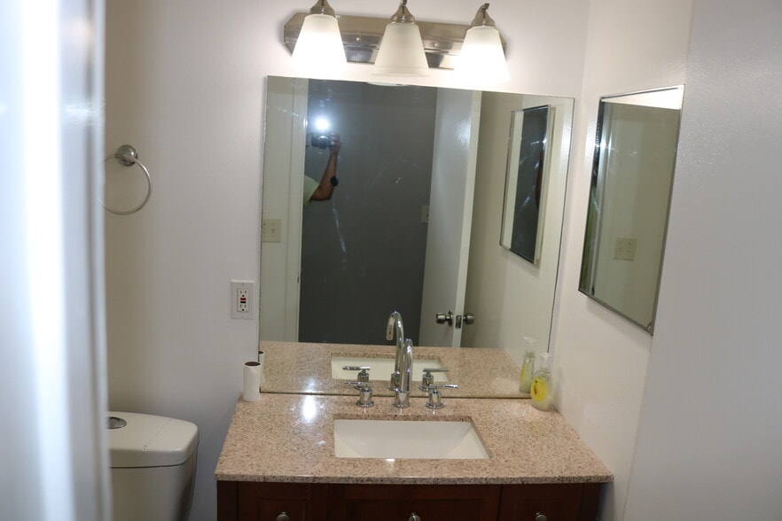 Building Photo - 3830 Kensingwood Trce