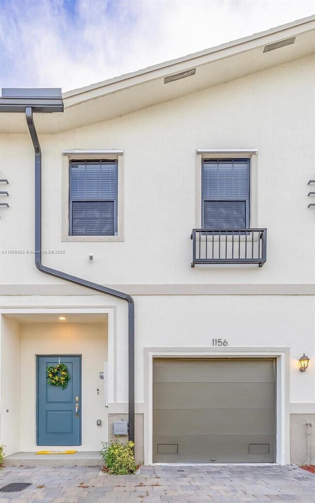 Primary Photo - 1156 SW 6th Ct