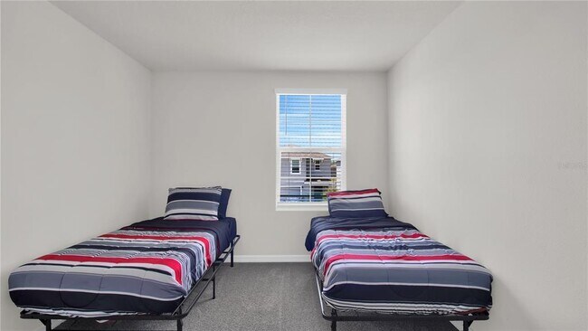 Building Photo - 16545 Mosaic Oar Dr