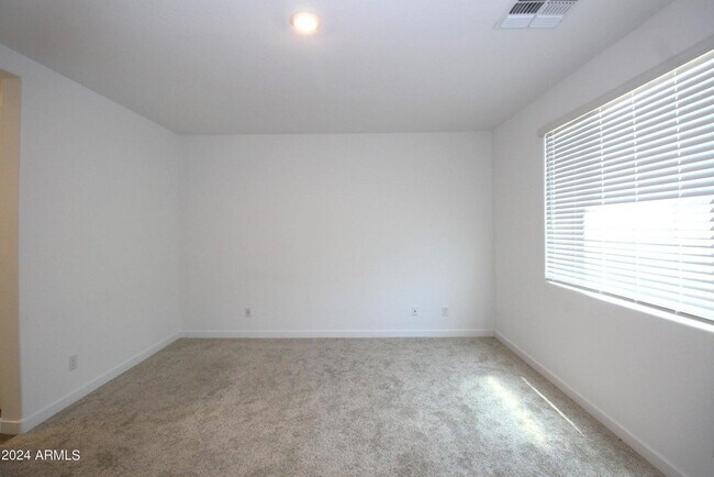 Building Photo - 1649 W la Mirada Dr