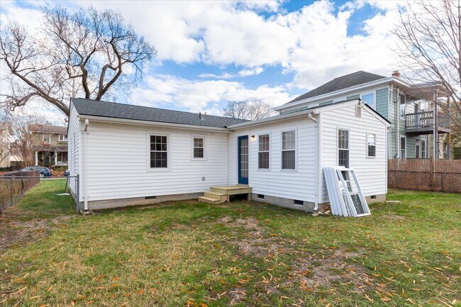 Building Photo - 2910 Fendall Ave