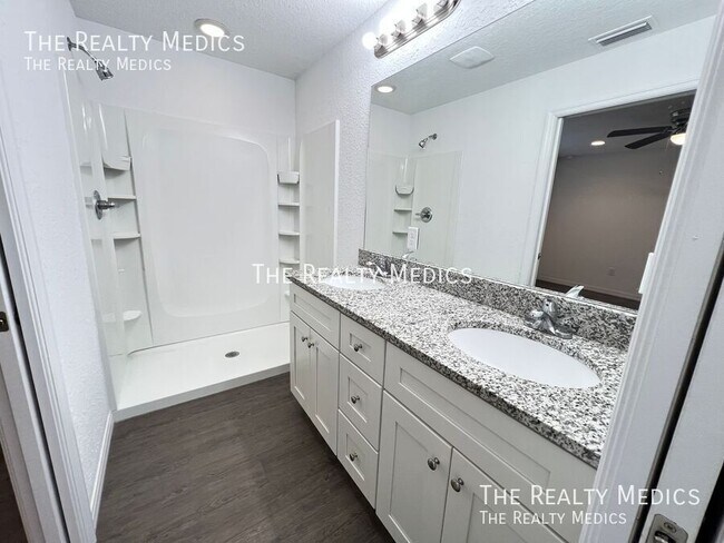 Building Photo - 391 Malauka Loop