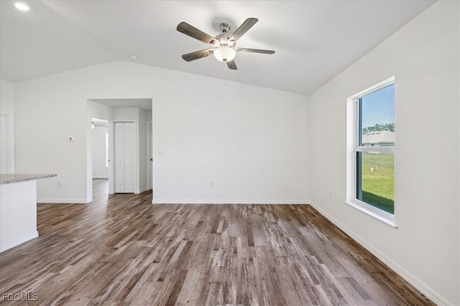 Building Photo - 1101 NW 1st Pl