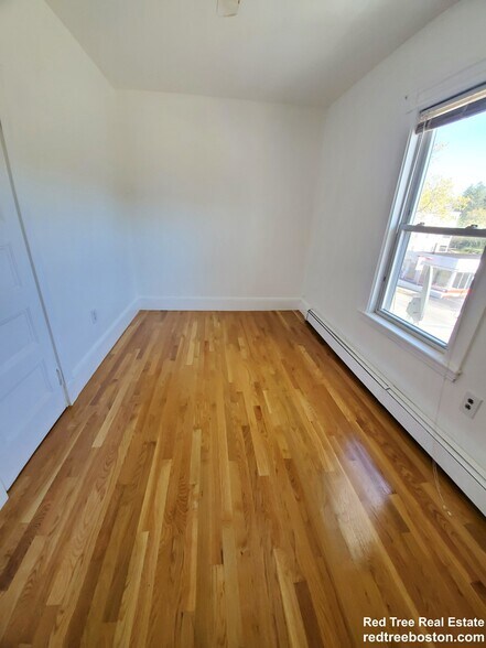 Building Photo - 803 Boylston St