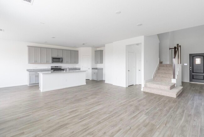 Building Photo - 1052 Greenshank Dr