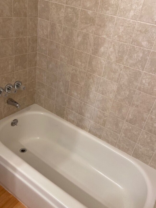 Building Photo - 2930 Rams Ln