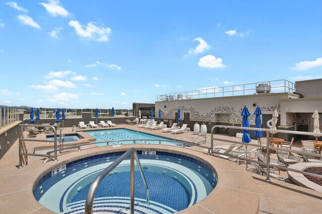 Building Photo - Modern First-Floor Condo at the Peloton - Boulder