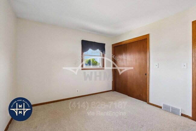 Building Photo - 3559 S 33rd St
