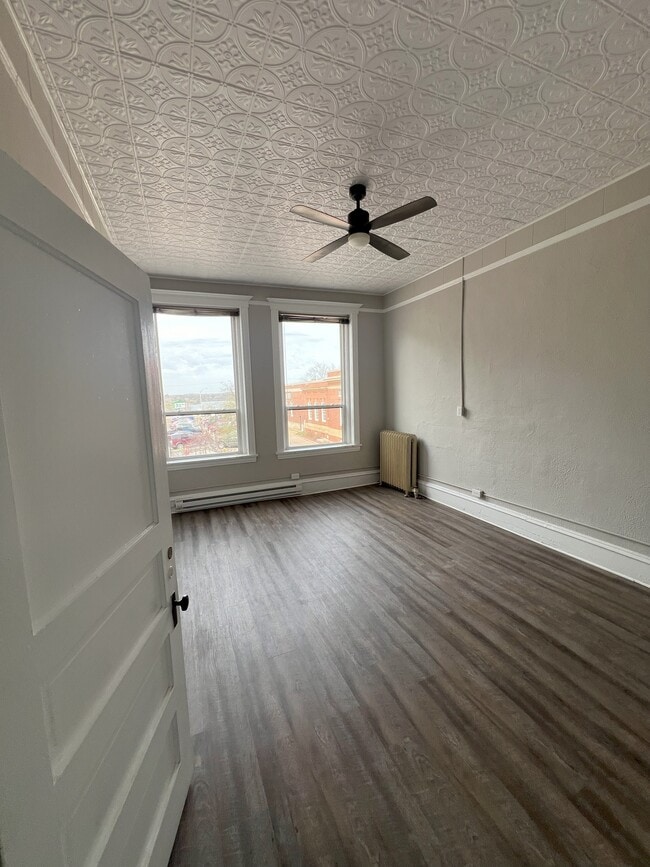 Building Photo - Arcade Building