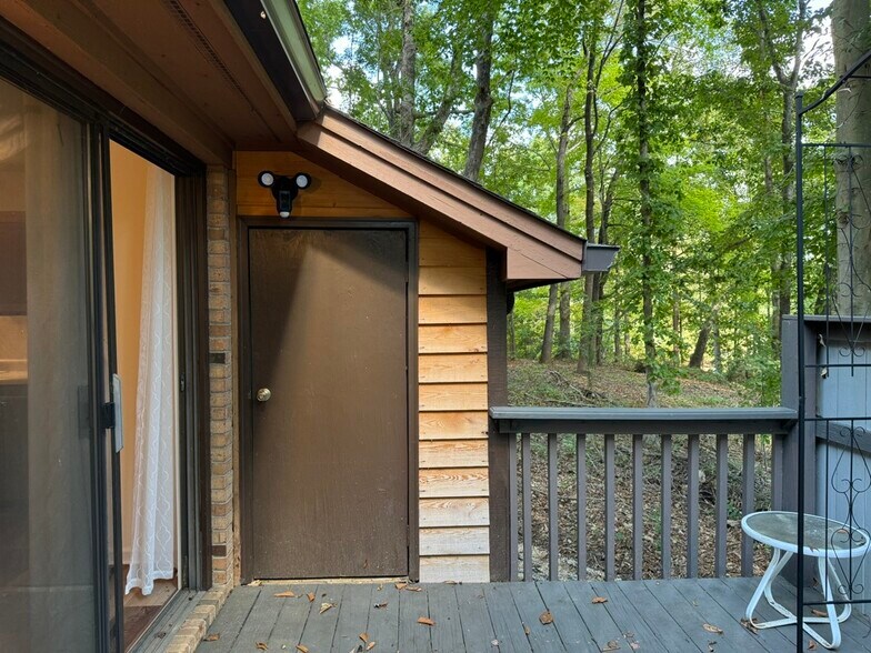 Building Photo - 2821 Seclusion Ct