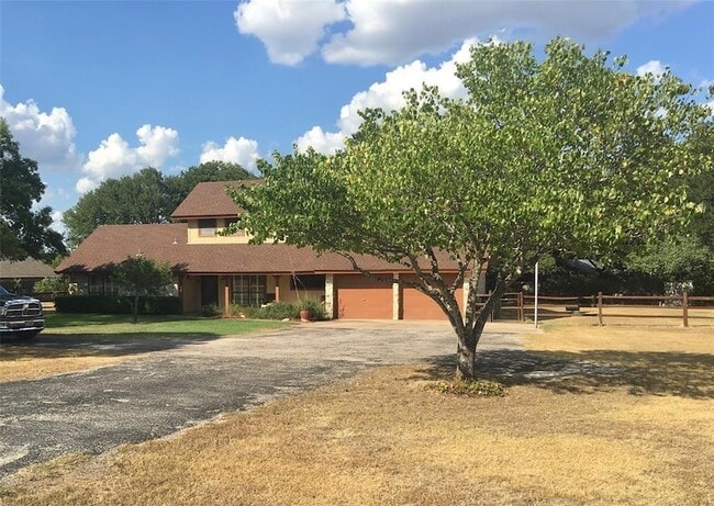 Building Photo - 40101 Heritage Holw