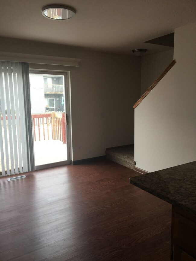 Building Photo - 1405 Glacier Hill Dr