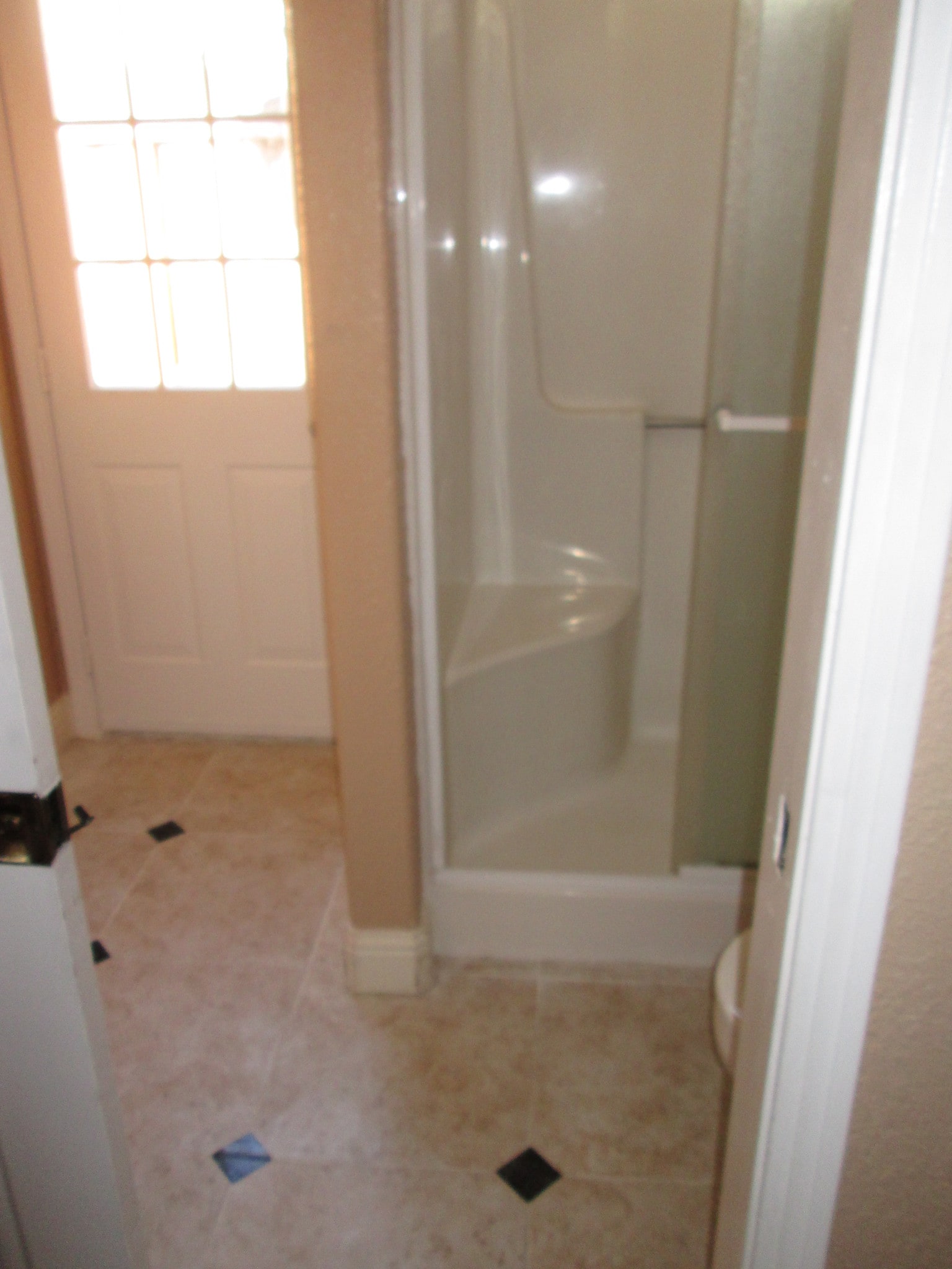 Building Photo - 5116 Rabeneck Way