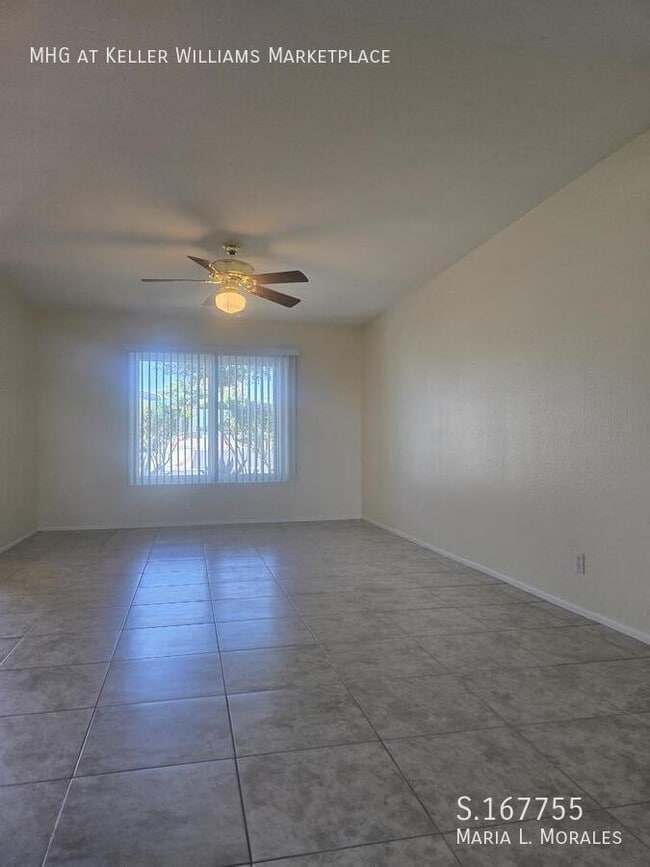 Building Photo - 641 Otono Dr