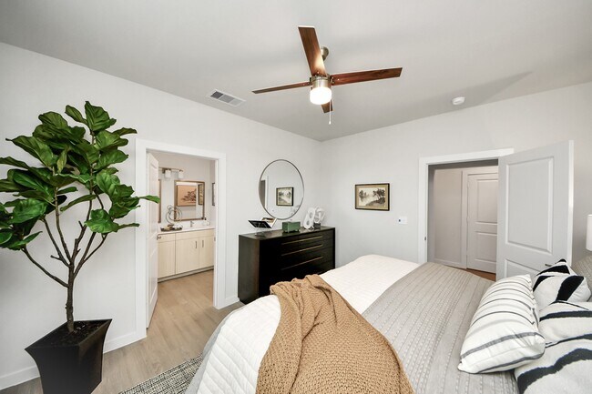 Building Photo - 22018 Norwood Groves Dr