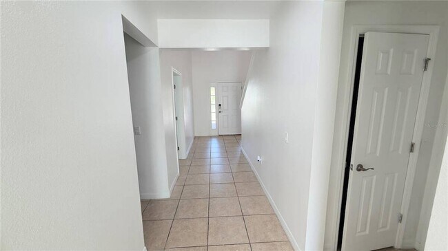 Building Photo - 2255 Sheboygan Pl