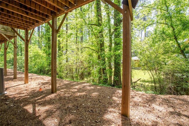Building Photo - 2813 White Oak Ln