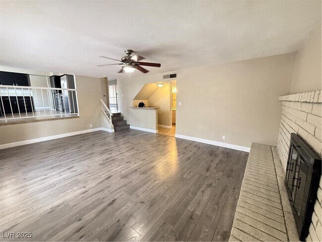 Building Photo - 5421 W Ganado Dr