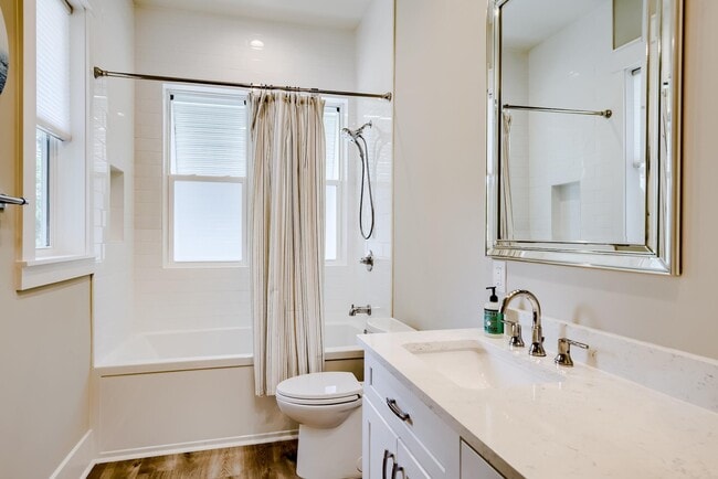 Building Photo - 40 Kristin Ct