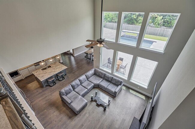 Building Photo - 12907 Mustang River Dr