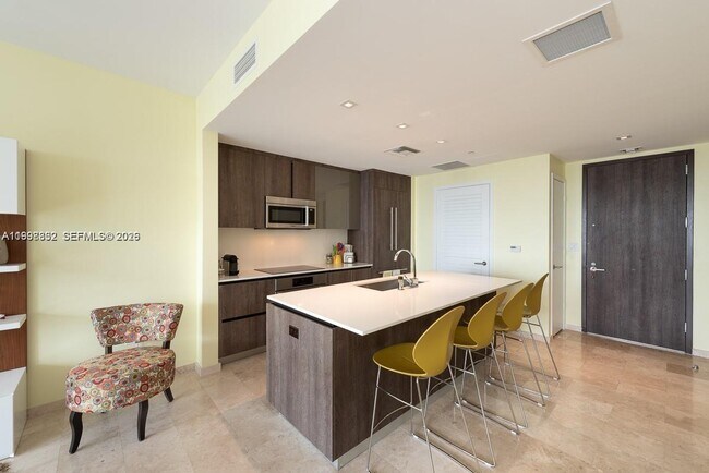 Building Photo - 68 SE 6th St