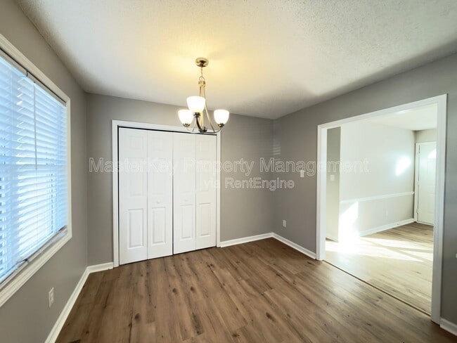 Building Photo - 1101 Amber Acres Ln