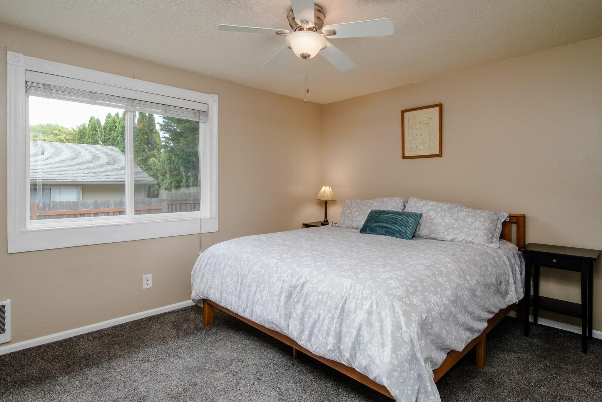 Building Photo - 312 S Nebraska St