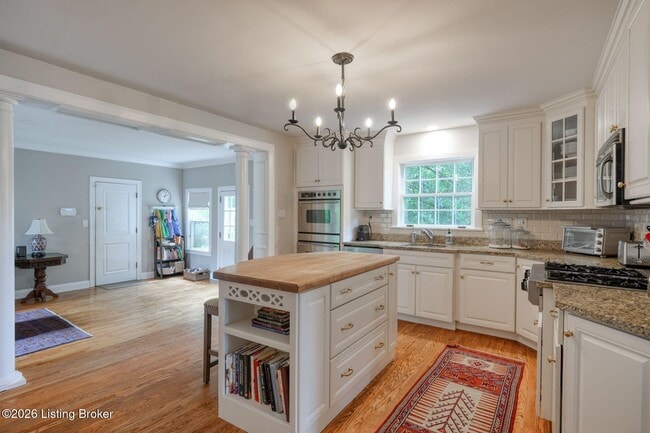 Building Photo - 12 Westwind Rd