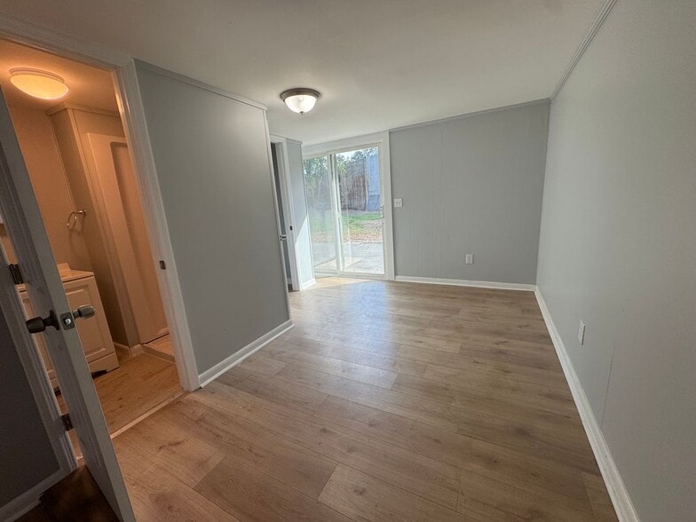 Building Photo - 3828 Rosetree Dr