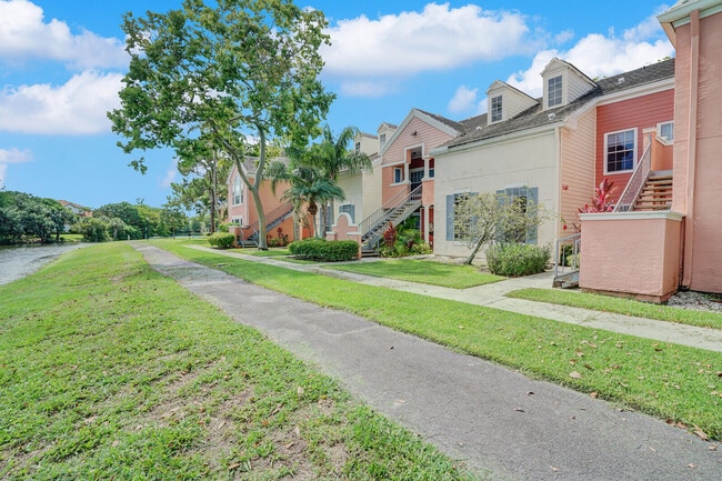 Building Photo - 1385 Crystal Way