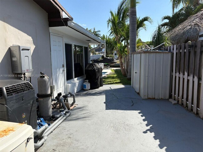 Building Photo - 963 Nautilus Isle